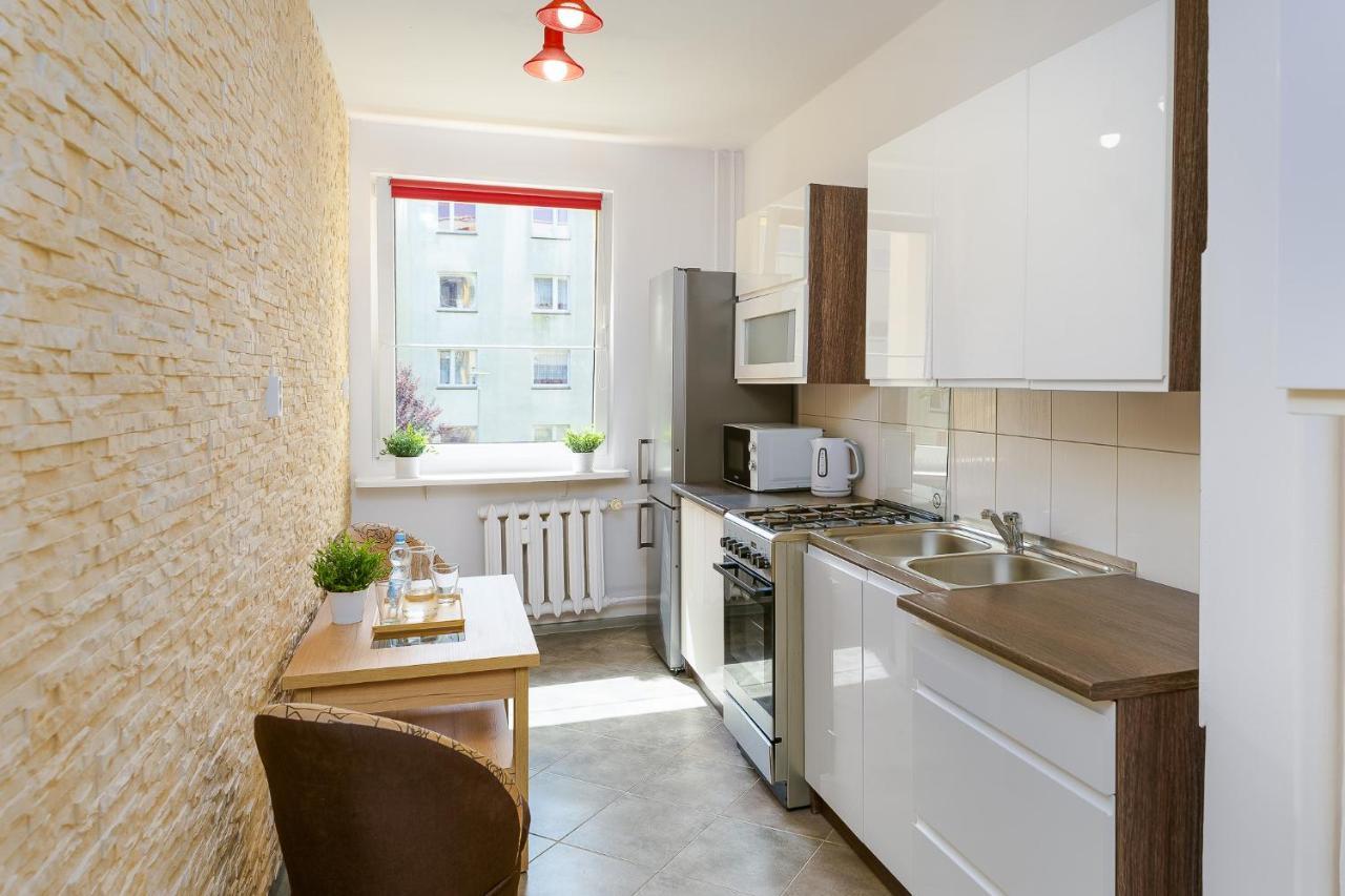 Apartament Waves & Sun Apartment Kolobrzeg Bagian luar foto