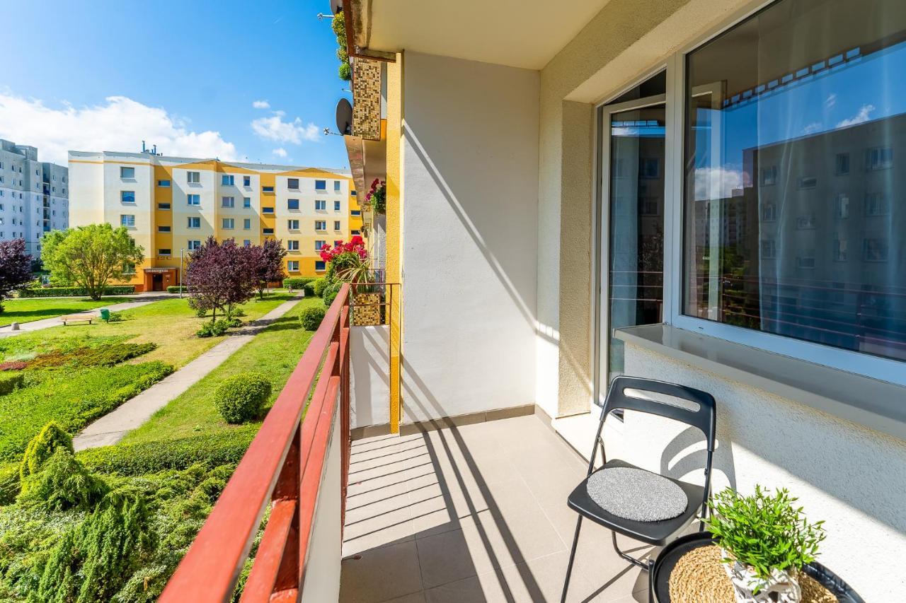 Apartament Waves & Sun Apartment Kolobrzeg Bagian luar foto