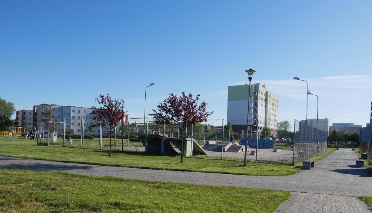 Apartament Waves & Sun Apartment Kolobrzeg Bagian luar foto